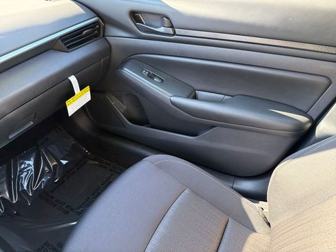 Used 2025 Nissan Altima 2.5 S image 26