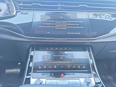 Certified 2025 Audi Q7 3.0T Prestige w/ Prestige Package image 18