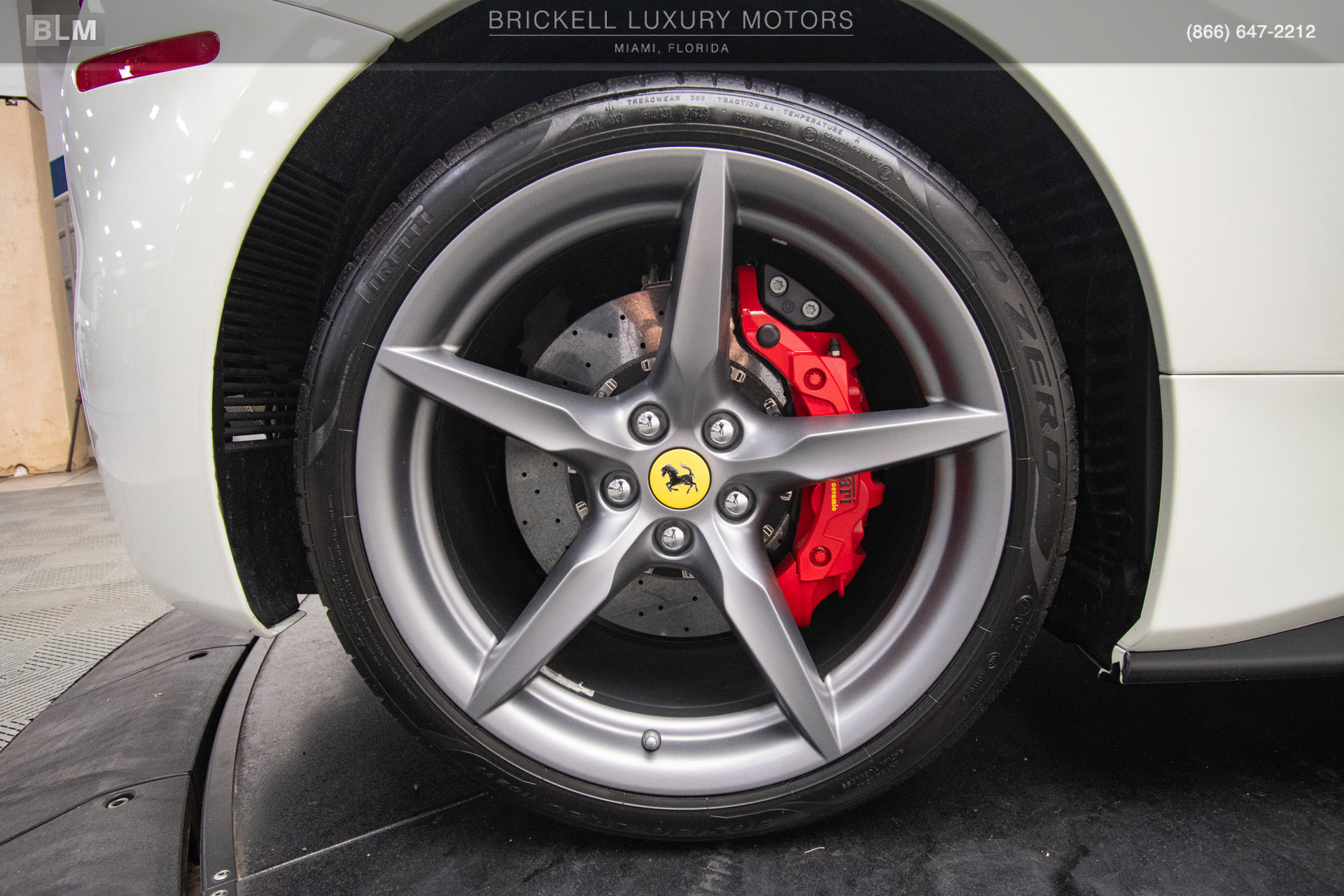Used 2018 Ferrari 488 Spider RWD image 46