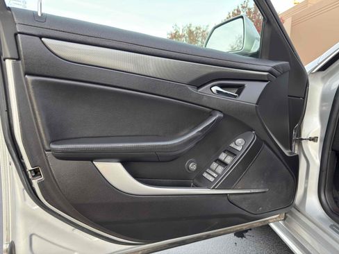 Used 2011 Cadillac CTS AWD Wagon image 37