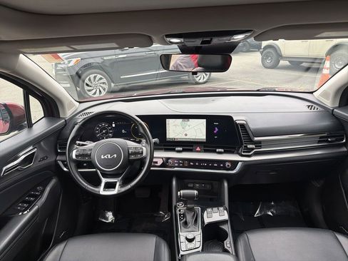 Used 2023 Kia Sportage SX image 11