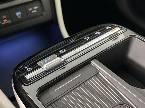 New 2025 Hyundai Tucson Limited w/ Tow & Go Package image 28