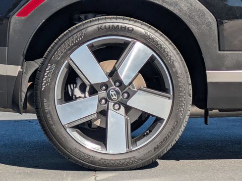 Certified 2024 Hyundai Santa Fe Limited FWD image 9