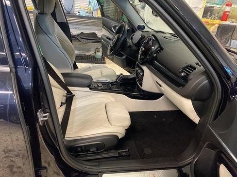 Used 2021 MINI Cooper Clubman S w/ Driver Assistance Package image 9