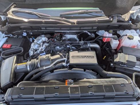 New 2026 GMC Sierra 3500 SLT w/ SLT Premium Package AWD/4WD image 32