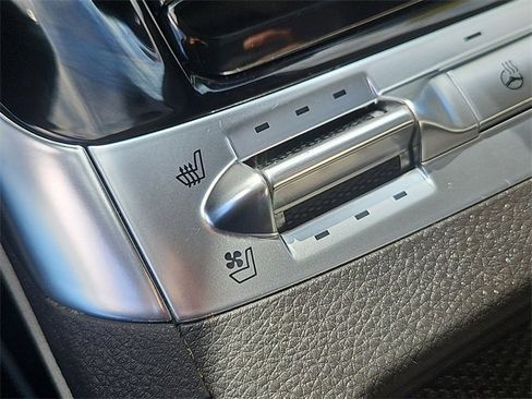 Certified 2024 Kia Carnival SX Prestige image 21