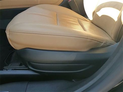 Used 2022 Lincoln Corsair Reserve w/ Equipment Group 201A image 15