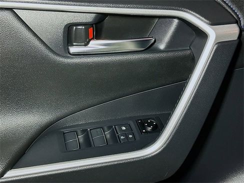 Used 2021 Toyota RAV4 XSE image 15