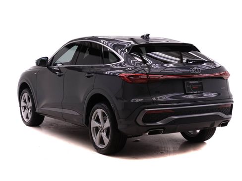 Certified 2025 Audi Q5 Premium Plus w/ Premium Plus AWD/4WD image 5