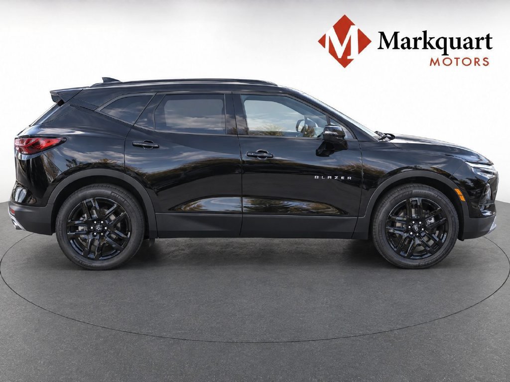 New 2026 Chevrolet Blazer LT w/ Sound & Technology Package AWD/4WD image 8