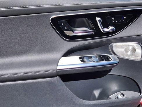 New 2025 Mercedes-Benz GLC 300 4MATIC image 10
