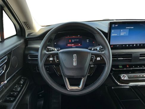 Certified 2024 Lincoln Corsair FWD image 18