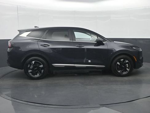 Used 2026 Kia Sportage LX FWD image 8