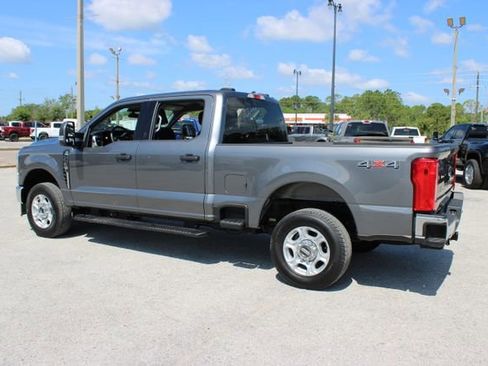 Used 2025 Ford F250 XLT AWD/4WD image 7