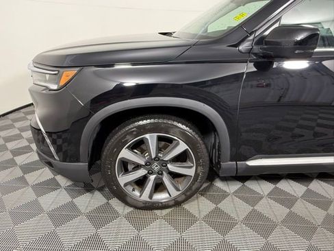 Used 2024 Honda Pilot Elite image 13