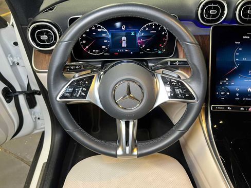 Certified 2025 Mercedes-Benz GLC 300 4MATIC image 26