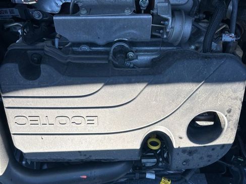 Used 2023 Chevrolet Equinox Premier image 5