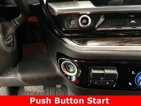 Used 2024 GMC Sierra 1500 SLE image 6