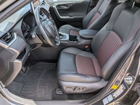 Used 2022 Toyota RAV4 XSE w/ Weather Package AWD/4WD image 11