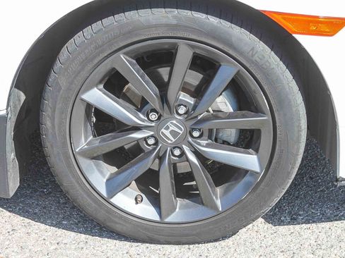 Used 2020 Honda Civic EX image 11