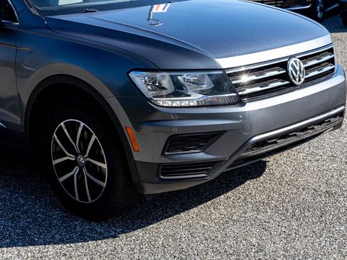 Used 2021 Volkswagen Tiguan SE R-Line AWD/4WD image 9