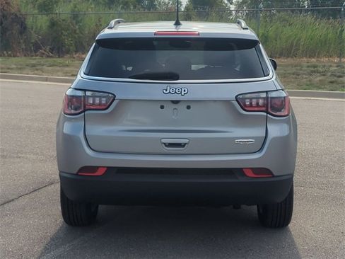 Certified 2020 Jeep Compass Latitude image 4