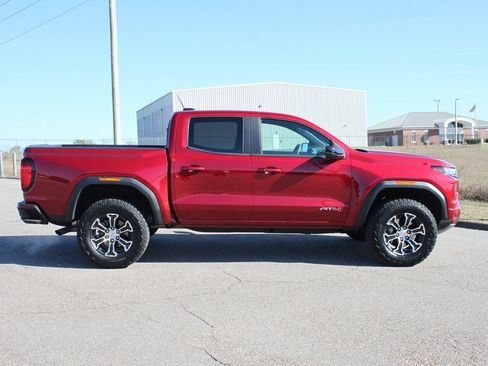 Used 2024 GMC Canyon AT4 w/ Canyon Safety Plus Package image 18