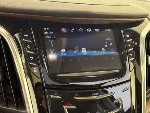 Used 2018 Cadillac Escalade ESV Premium Luxury w/ LPO, Radiant Package AWD/4WD image 26