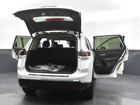 New 2026 Nissan Rogue Platinum w/ Platinum Premium Package image 36