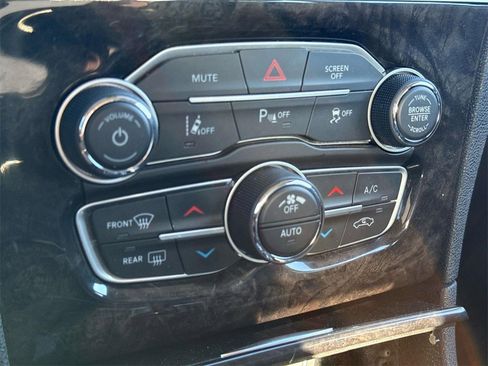 Used 2023 Chrysler 300 Touring L w/ Popular Equipment Group image 20