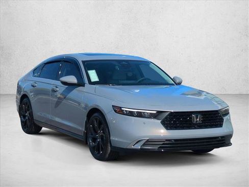 New 2025 Honda Accord Touring image 7