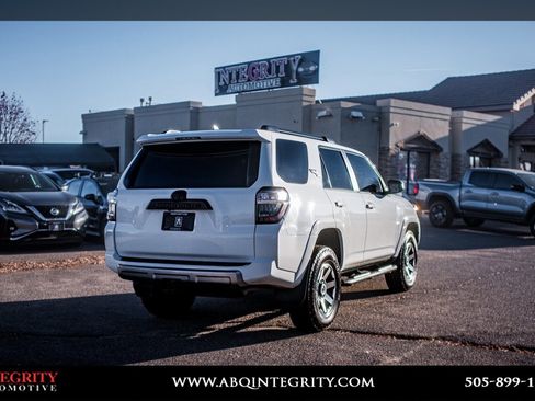 Used 2023 Toyota 4Runner TRD Off-Road image 7
