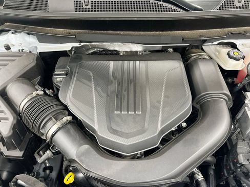 New 2026 Chevrolet Traverse RS w/ LPO, Floor Liner Package AWD/4WD image 27