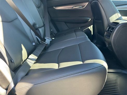 New 2026 Cadillac XT5 Luxury image 15