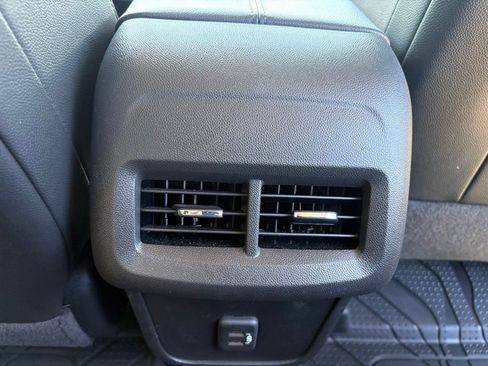 Used 2024 Chevrolet Equinox Premier w/ LPO, Floor Liner Package FWD image 38