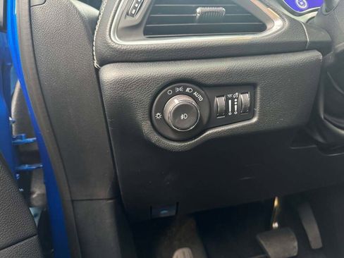 New 2026 Chrysler Pacifica Limited image 27