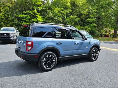 Used 2024 Ford Bronco Sport Outer Banks w/ Tech Package image 14