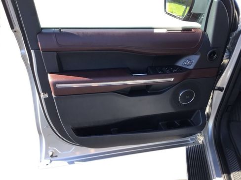 Used 2022 Ford Expedition Max Limited AWD/4WD image 20