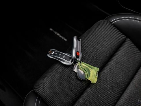 Used 2024 Porsche 911 GT3 image 91