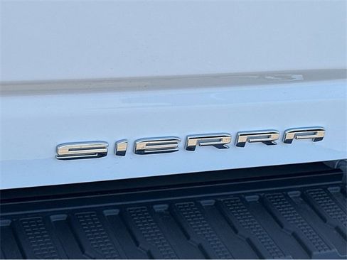 New 2025 GMC Sierra 2500 Denali Ultimate image 15