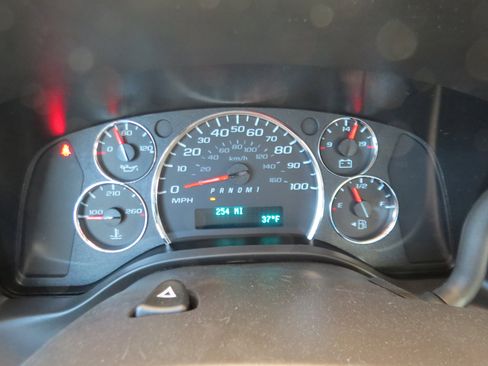 New 2026 Chevrolet Express 2500 w/ Driver Convenience Package image 17