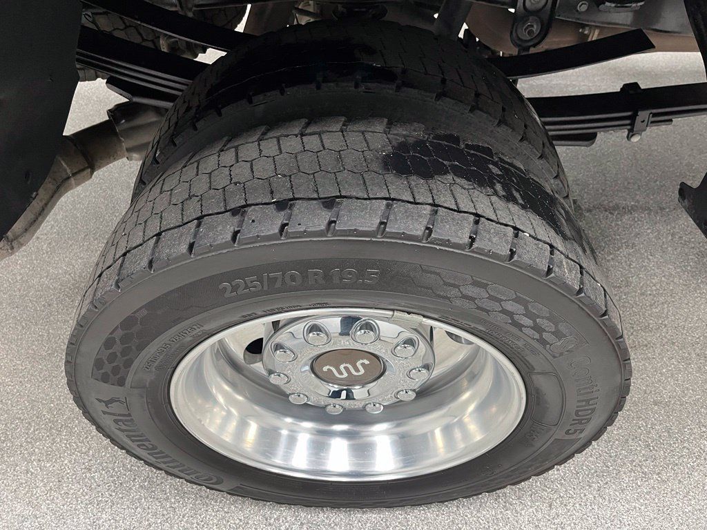 Used 2025 Ford F450 King Ranch AWD/4WD image 14