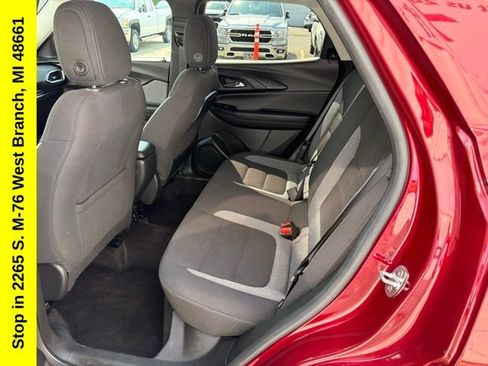 Used 2023 Chevrolet TrailBlazer LT w/ Convenience Package AWD/4WD image 16