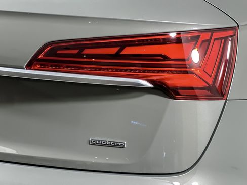 Used 2023 Audi Q5 2.0T Premium w/ Convenience Package image 25