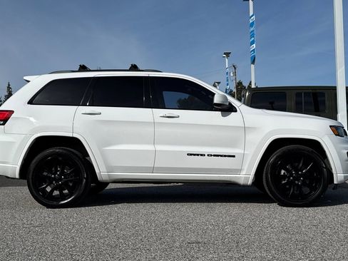 Used 2018 Jeep Grand Cherokee Altitude image 7