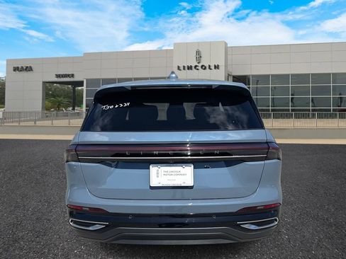 New 2026 Lincoln Nautilus Premier image 4