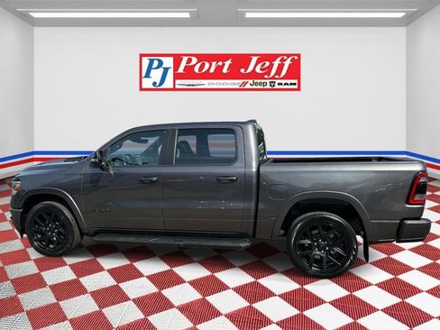 Used 2022 RAM 1500 Laramie AWD/4WD image 6