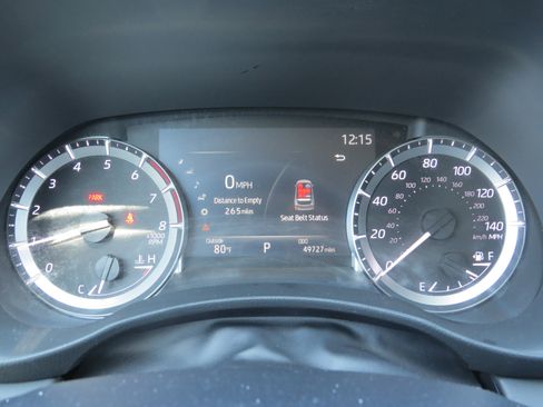 Used 2023 Toyota Highlander LE image 22