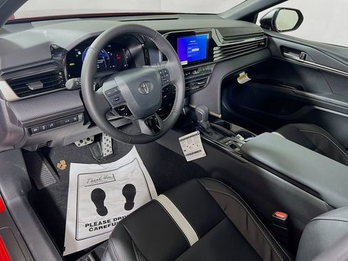 New 2026 Toyota Camry Hybrid AWD/4WD image 10