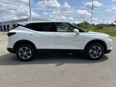 Used 2023 Chevrolet Blazer LT FWD image 6